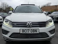 Used VW Touareg R-line Plus 262 HP (192 kW) 2017 White SUV