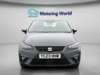 Usado Seat Ibiza SE 80 CV (58 kW) 2023 Gris Utilitario