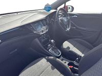 Used Vauxhall Astra SRi 150 HP (110 kW) 2018 Red Hatchback