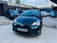 Used Toyota Yaris Hybrid Design 2018 Black Hatchback