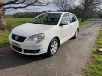 Used VW Polo Match 60 HP (44 kW) 2009 White Hatchback