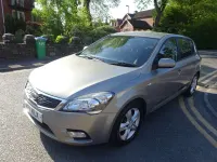 Used Kia Ceed 126 HP (92 kW) 2011 Silver Hatchback