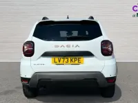 Used Dacia Duster Extreme 129 HP (94 kW) 2023 White SUV