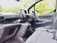 Used Peugeot Partner Premium 130 HP (95 kW) 2022 White MPV