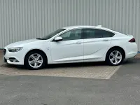 Used Vauxhall Insignia SRi 2017 White Hatchback
