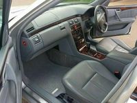 used Mercedes E240 E ClassElegance 4dr Tip Auto [