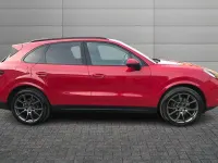 Begagnad Porsche Cayenne 340 HK (250 kW) 2021 Röd SUV