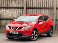 Used Nissan Qashqai N-TEC 110 HP (80 kW) 2015 Red SUV