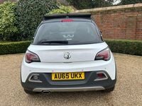 Usado Vauxhall Adam Rocks 2015 Blanco Utilitario