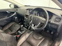 Used Volvo V40 Momentum 122 HP (89 kW) 2017 Grey Hatchback
