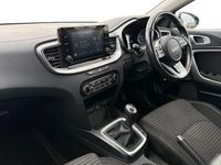 Used Kia Ceed 120 HP (88 kW) 2021 Silver Hatchback