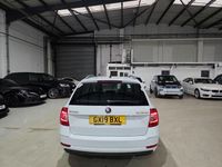 Usado Skoda Octavia SE L 190 CV (139 kW) 2019 Blanco Familiar