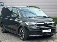 Begagnad VW Multivan Style 150 HK (110 kW) 2025 Svart Minibuss