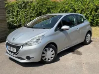 Used Peugeot 208 Access 110 HP (80 kW) 2015 Silver Hatchback