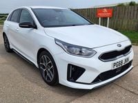 Used Kia Ceed GT-Line 118 HP (86 kW) 2019 White Hatchback