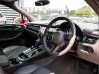 Used Porsche Macan 374 HP (275 kW) 2024 Red SUV