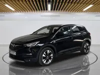 Used Vauxhall Grandland X SRi 130 HP (95 kW) 2020 Black SUV
