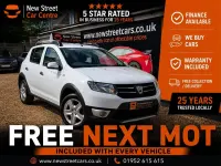 Used Dacia Sandero Lauréate 2016 White Hatchback