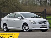 Used Toyota Avensis 147 HP (108 kW) 2011 White Sedan