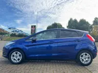 Used Ford Fiesta Titanium 75 HP (55 kW) 2015 Blue Hatchback