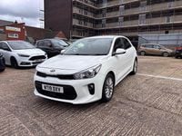 Used Kia Rio 2019 White Hatchback