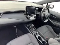 Used Toyota Corolla Design 122 HP (89 kW) 2019 Red Hatchback