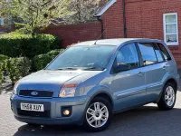 Used Ford Fusion Zetec 101 HP (74 kW) 2008 Silver Hatchback
