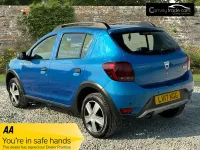 Used Dacia Sandero Lauréate 90 HP (66 kW) 2017 Blue Hatchback