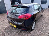 Używany Kia Ceed 2018 Czarny Hatchback