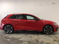Begagnad Audi S3 Sportback Black Edition 333 HK (244 kW) 2025 Röd Halvkombi