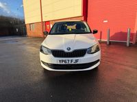 Used Skoda Fabia Colour Edition 95 HP (69 kW) 2017 White Hatchback