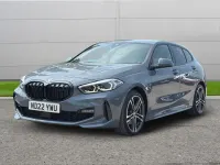Usado BMW 118 M Sport 134 CV (98 kW) 2022 Gris Utilitario