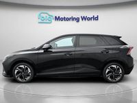 Begagnad MG MG4 EV Trophy 319 kW (435 HK) 2023 Svart Halvkombi