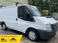 Usado Ford Transit 100 HP (73 kW) 2012 Branco Van