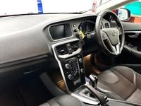 used Volvo V40 T2 [122] Momentum Nav Plus 5dr