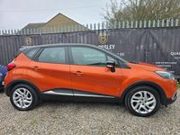 Used Renault Captur Dynamique 90 HP (66 kW) 2014 Orange/black SUV