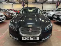 Usado Jaguar XF Portfolio 200 HP (147 kW) 2015 Cinzento Sedan