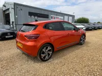 Used Renault Clio RS Line 90 HP (66 kW) 2022 Orange Hatchback