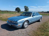 Used Jaguar XJ6 Sovereign 231 HP (169 kW) 1996 Blue Sedan