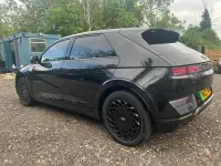 Usado Hyundai Ioniq Ultimate 160 kW (218 CV) 2022 Negro Utilitario
