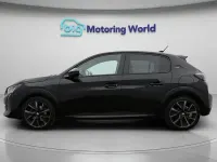 Second-hand Peugeot 208 Premium 100 CP (73 kW) 2022 Negru Hatchback