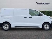 Used Vauxhall Vivaro 120 HP (88 kW) 2023 White MPV