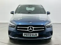 Begagnad Mercedes B200 Executive 163 HK (119 kW) 2022 Blå Minibuss