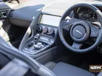 Usado Jaguar F-Type Supercharged 450 HP (330 kW) 2024 Cinzento Cabrios