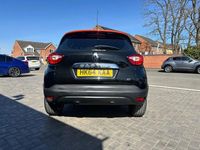 Usado Renault Captur Dynamique 90 HP (66 kW) 2015 Laranja SUV