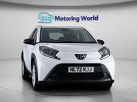 Used Toyota Aygo X PURE 72 HP (52 kW) 2022 White SUV