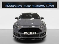 Używany Ford Focus ST 185 KM (136 kW) 2017 Szary Hatchback