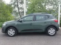 Begagnad Dacia Sandero Expression 100 HK (73 kW) 2024 Grön Halvkombi