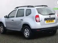 Usado Dacia Duster 114 HP (83 kW) 2018 Prateado SUV