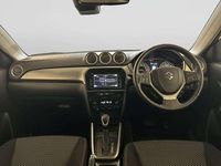 Second-hand Suzuki Vitara SZ-T 115 CP (84 kW) 2023 Alb SUV